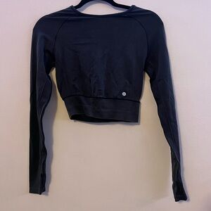 Gray Women's Long Sleeve Crop Top - Athletic Pullover